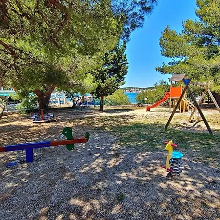 Adriatic Blue Coast Mobile Campingplatz Jezera