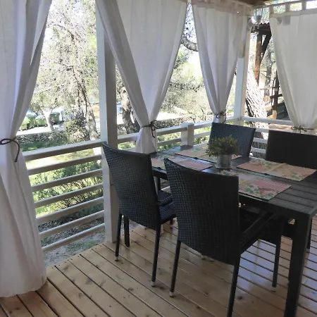 Adriatic Blue Coast Mobile Campingplatz Jezera